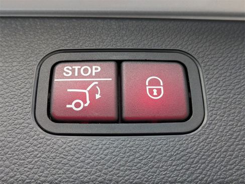 Used 2018 Mercedes-Benz GLC 300 image 15