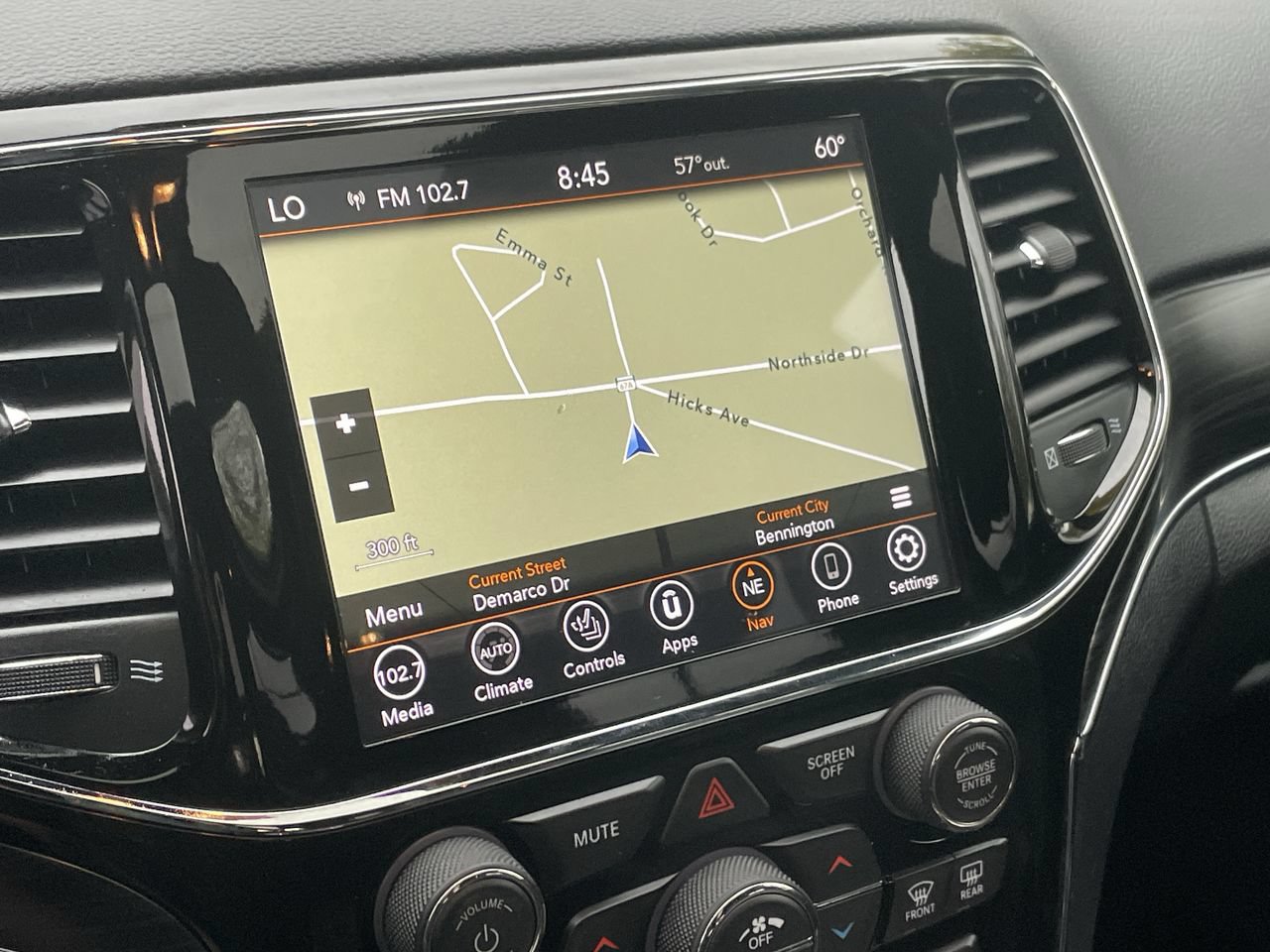 Used 2020 Jeep Grand Cherokee Limited AWD/4WD image 34