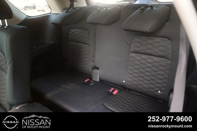 Certified 2026 Nissan Pathfinder SV FWD image 14