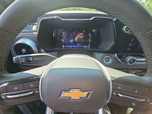 Used 2023 Chevrolet Colorado LT w/ LT Convenience Package AWD/4WD image 12