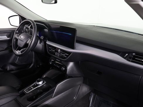 Used 2025 Ford Escape Platinum image 26