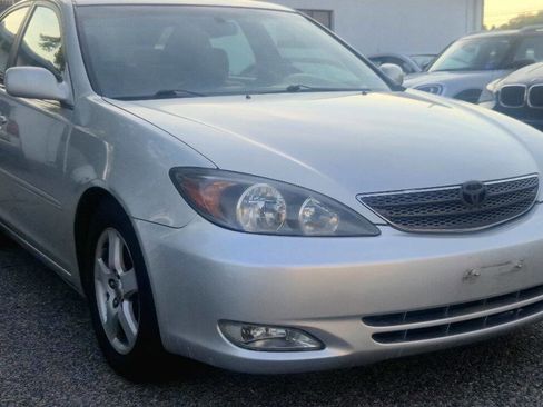 Used 2002 Toyota Camry SE FWD image 1
