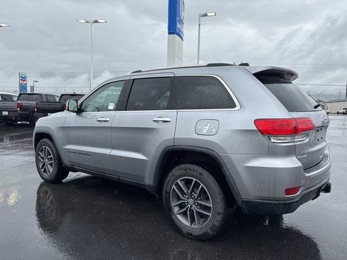 Used 2018 Jeep Grand Cherokee Limited AWD/4WD image 5