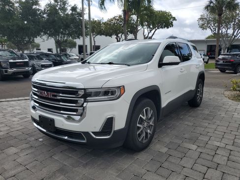 Used 2023 GMC Acadia SLE w/ Driver Convenience Package AWD/4WD image 3