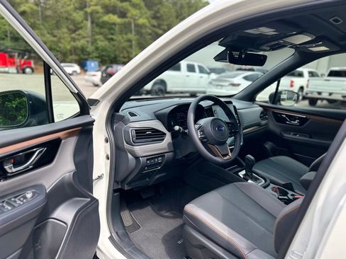 Used 2025 Subaru Forester Sport AWD/4WD image 9