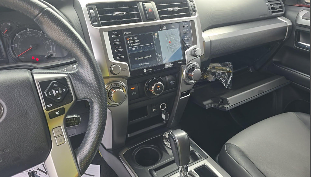 Used 2022 Toyota 4Runner SR5 Premium w/ Moonroof Package AWD/4WD image 11