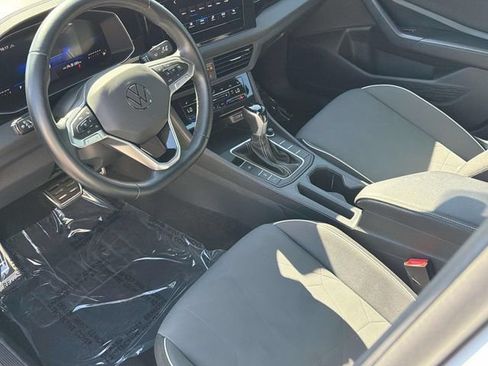 Used 2025 Volkswagen Jetta Sport FWD image 18
