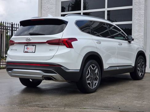 Used 2022 Hyundai Santa Fe Limited FWD image 3