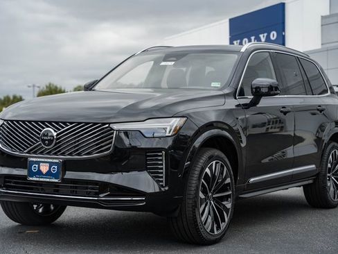 New 2026 Volvo XC90 B6 Ultra image 3