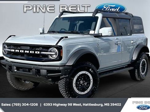 Certified 2023 Ford Bronco Outer Banks w/ Sasquatch Package image 10