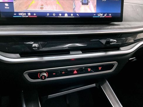 Used 2024 BMW X5 sDrive40i image 34