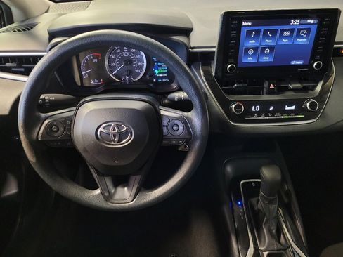 Used 2022 Toyota Corolla LE FWD image 22