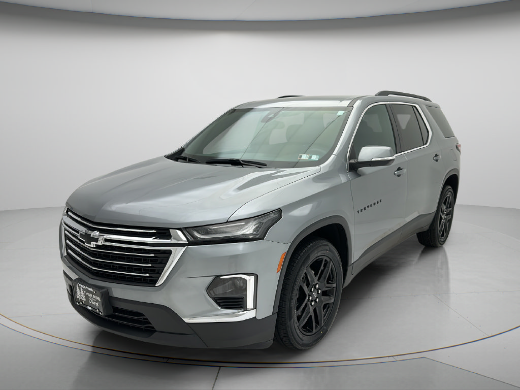 Used 2023 Chevrolet Traverse LT AWD/4WD image 3