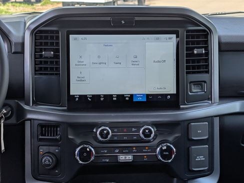 New 2025 Ford F150 XLT w/ Equipment Group 301A Standard image 17