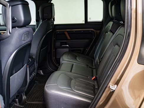 Used 2021 Land Rover Defender 110 X image 35