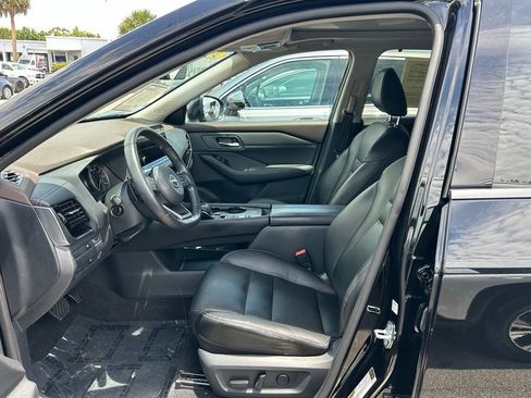 Used 2023 Nissan Rogue SL w/ SL Premium Package FWD image 16