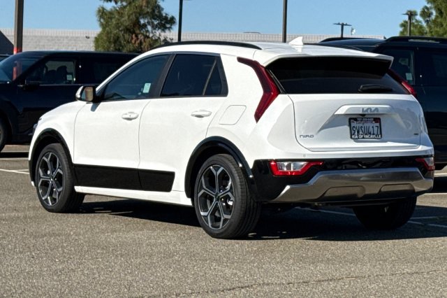 Certified 2025 Kia Niro EX Touring FWD image 8