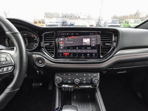 Used 2025 Dodge Durango GT image 26
