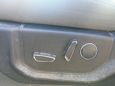 Used 2018 Ford F150 XLT w/ Equipment Group 302A Luxury image 19