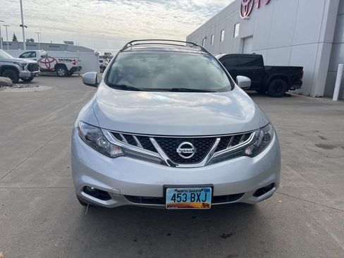 Used 2011 Nissan Murano SL w/ Navigation Pkg image 2