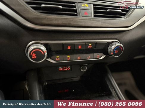 Used 2023 Nissan Altima 2.5 SV FWD image 18