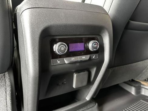 New 2026 Chevrolet Traverse High Country image 21