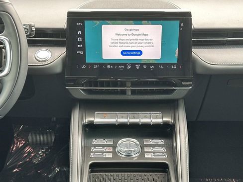 New 2025 Lincoln Nautilus Premier w/ Equipment Group 102A image 26