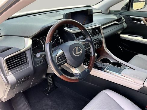 Used 2022 Lexus RX 350L FWD w/ Premium Package image 18