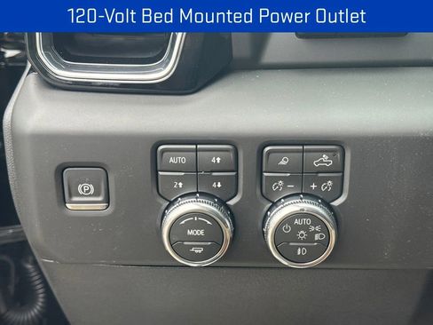 New 2026 GMC Sierra 3500 Denali Ultimate AWD/4WD image 17
