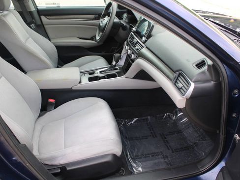 Used 2020 Honda Accord LX image 9