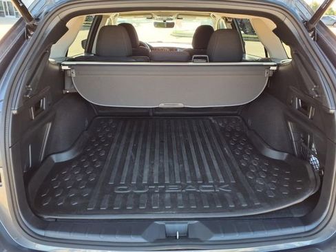 Certified 2024 Subaru Outback Premium w/ Popular Package #1A AWD/4WD image 8