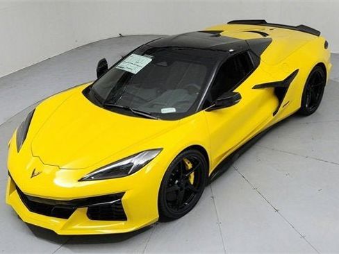 New 2025 Chevrolet Corvette E-Ray w/ Battery Protection Package image 11