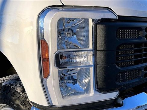 Used 2024 Ford F250 XL w/ XL Off-Road Package image 31