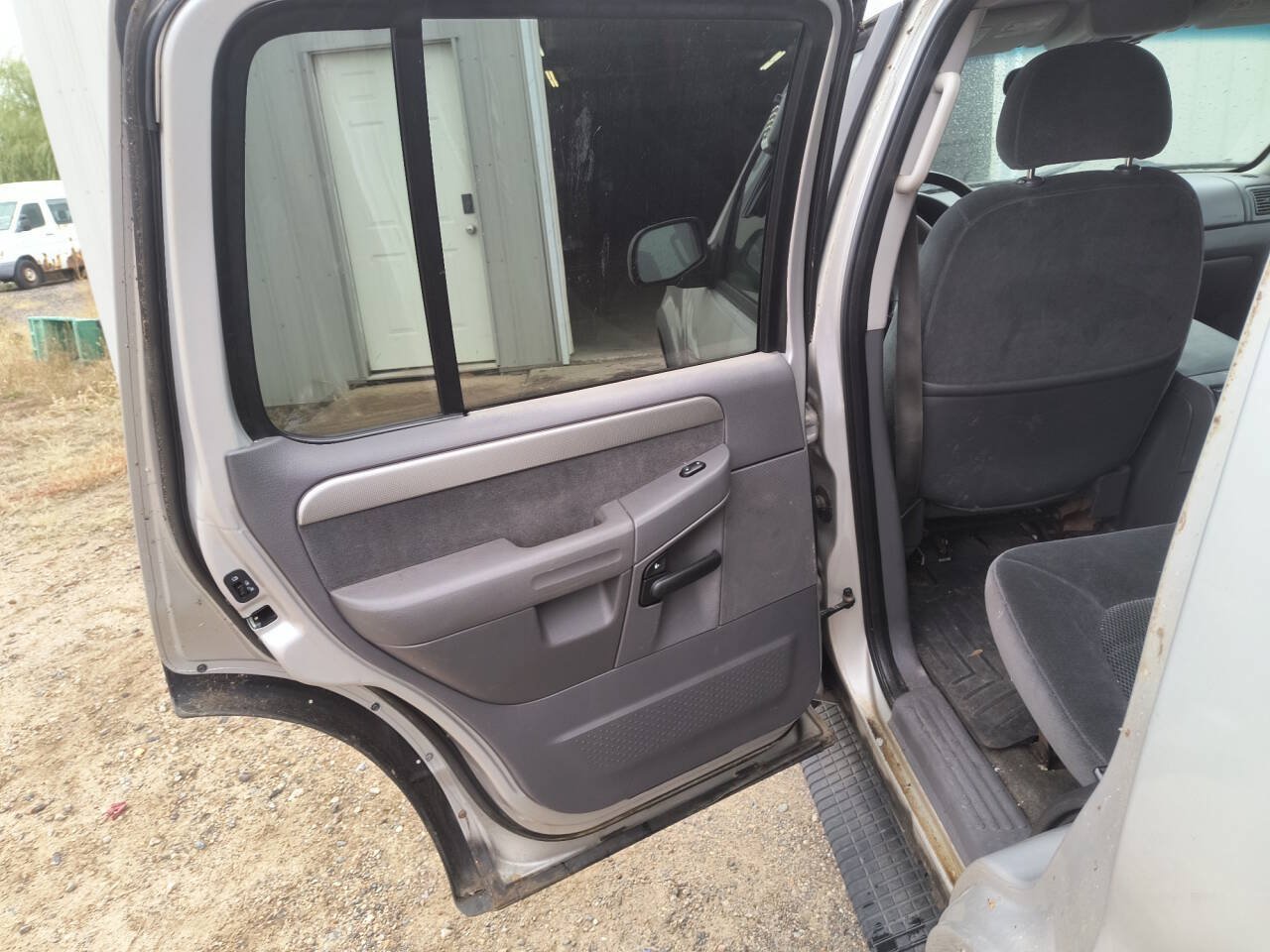 Used 2003 Ford Explorer XLT AWD/4WD image 22