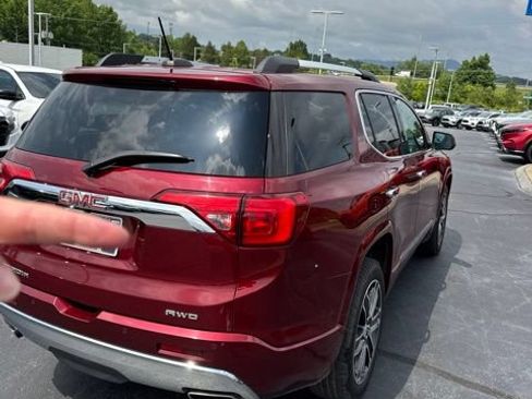 Used 2018 GMC Acadia Denali w/ Technology Package AWD/4WD image 8
