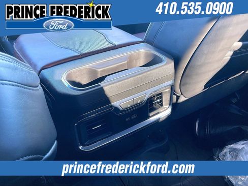 Used 2025 GMC Sierra 3500 Denali Ultimate image 32