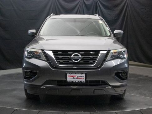 Used 2019 Nissan Pathfinder SV image 4