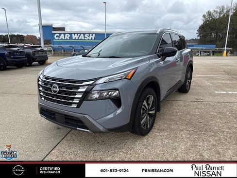 Certified 2024 Nissan Rogue SL w/ SL Premium Package FWD image 17