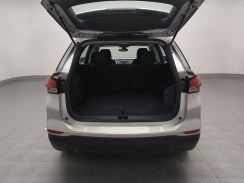 Used 2022 Chevrolet Equinox LS image 29