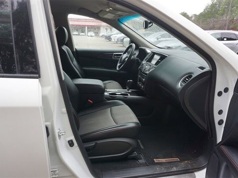 Used 2020 Nissan Pathfinder SV w/ Rock Creek Edition image 16