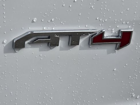 New 2026 GMC Acadia AT4 image 3