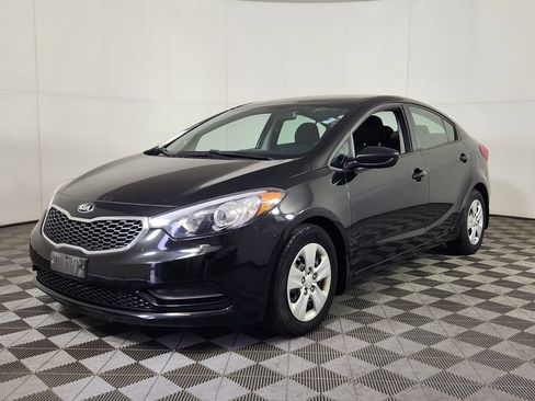 Used 2016 Kia Forte LX FWD image 3