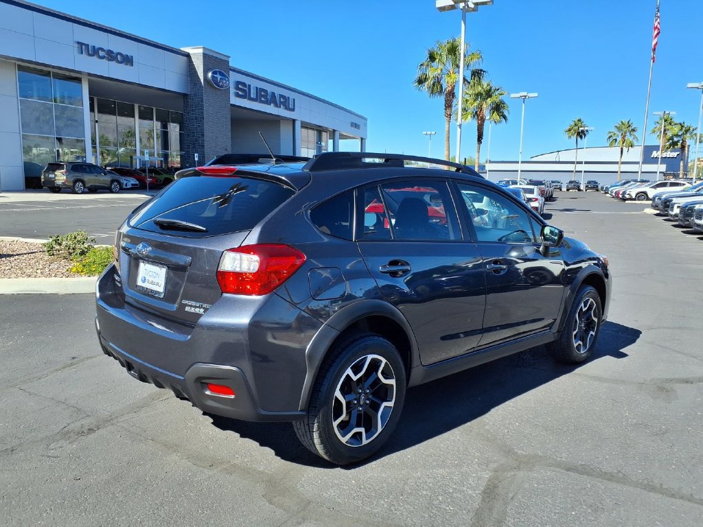 Used 2017 Subaru Crosstrek 2.0i Premium AWD/4WD image 10
