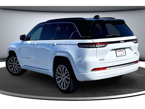 New 2026 Jeep Grand Cherokee Summit AWD/4WD image 4