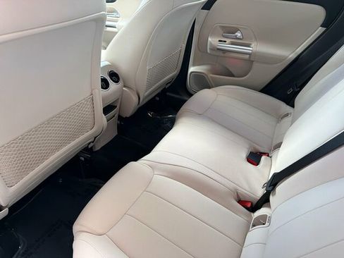 Certified 2025 Mercedes-Benz GLA 250 GLA 250 4D Sport Utility 4MATI image 15