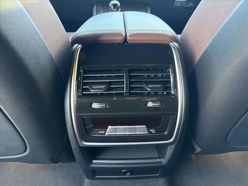 Used 2022 BMW X5 xDrive40i w/ Premium Package image 23