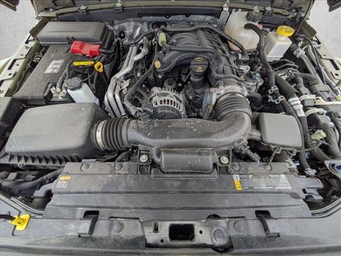 Used 2025 Jeep Gladiator Mojave image 18