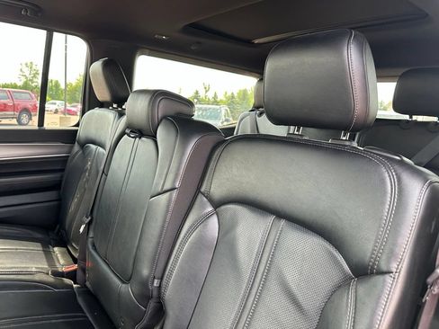 Used 2024 Jeep Wagoneer Series II AWD/4WD image 23