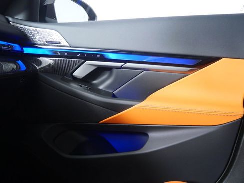 Certified 2025 BMW M5 w/ Carbon Package image 38