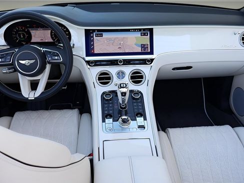 Used 2026 Bentley Continental GTC AWD/4WD image 4